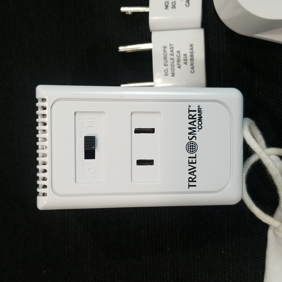 Conair Travel Smart 1875 Watt International Converter Set - Picture 2 of 8